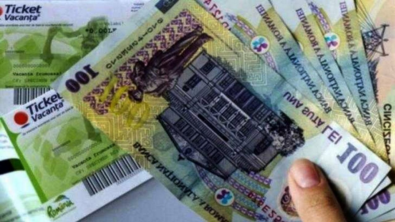 Tichete de vacanță 2022. Cine le primește și ce valoare au