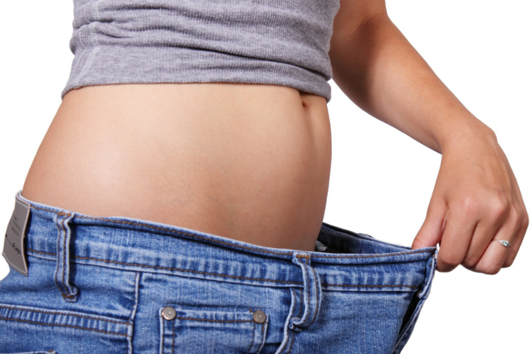 Greșeli alimentare frecvente.10 obiceiuri care îți aduc kilograme în plus