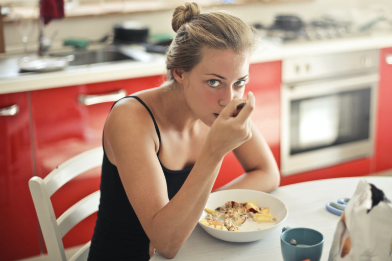 Alimente bogate în fibre și magneziu. 20 de fructe și legume cu un conținut ridicat