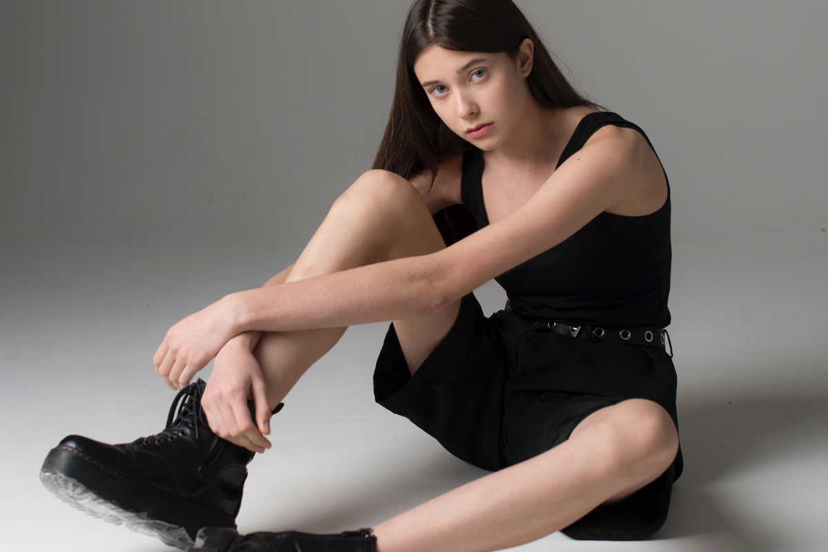 Iarna poartă botine, sunt ideale deoarece sunt practice, versatile și foarte ușor de asortat