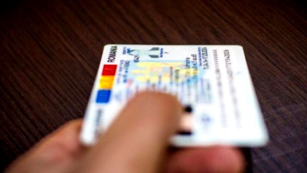 Iată ce acte vă sunt necesare pentru schimbare buletin în 2022 și care este programul de la Evidența Populației.