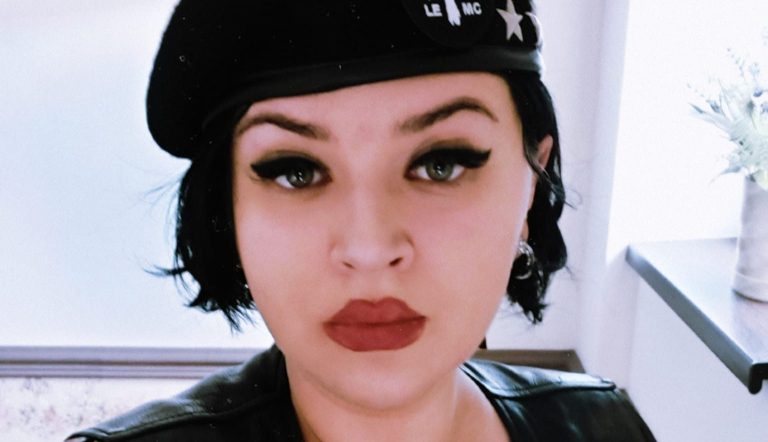 Smaranda Zabara, pilot de elicopter cu pregătire în antiterorism și șefa unicului club moto pentru femei din lume: „Conducem ca voi, bărbații! De ce nu putem fi la același nivel?” EXCLUSIV