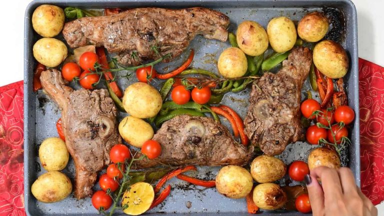 Cum se marinează carnea de miel. Aşa va ieşi fragedă şi gustoasă