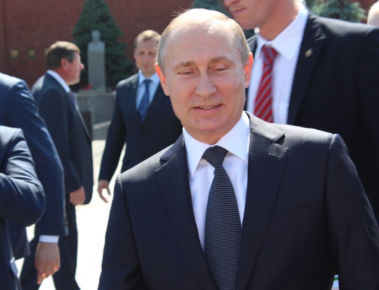 În lumea de lux a lui Vladimir Putin. Pe ce a cheltuit peste 200 de miliarde de dolari