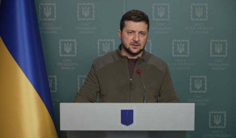 Mesajul emoționant transmis de Volodimir Zelenski părinților din Rusia: „Vrem să vă iubiți copiii mai mult decât vă temeți de autorități”
