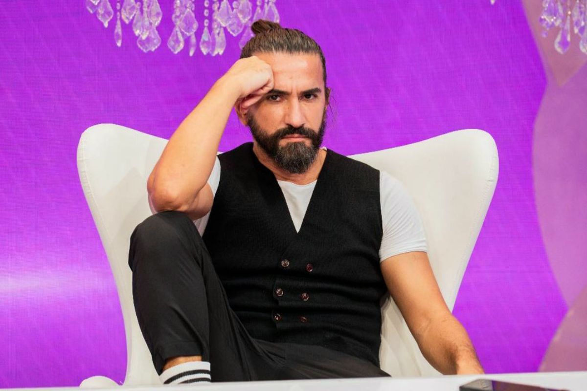 Tibi Clenci, jurat la „Bravo, ai stil!”, spune despre el că arată ca un pirat și se consideră un spirit liber