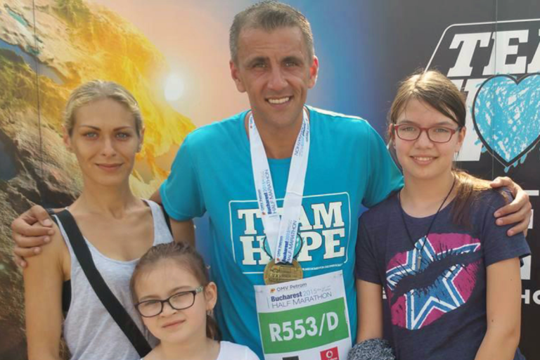 Cosmin Cernat a tras din greu să-și cucerească soția: „Mădălina nu mă prea suferea, mă considera mai infatuat” EXCLUSIV