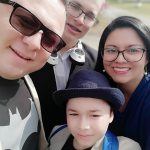 Dragoș Dolănescu, alături de cei doi fii și de soția Melissa