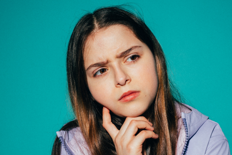 De ce uităm? Ce se întâmplă în creierul unei persoane care nu îşi aminteşte ce tocmai voia să spună