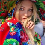 Delia investește enorm în haine