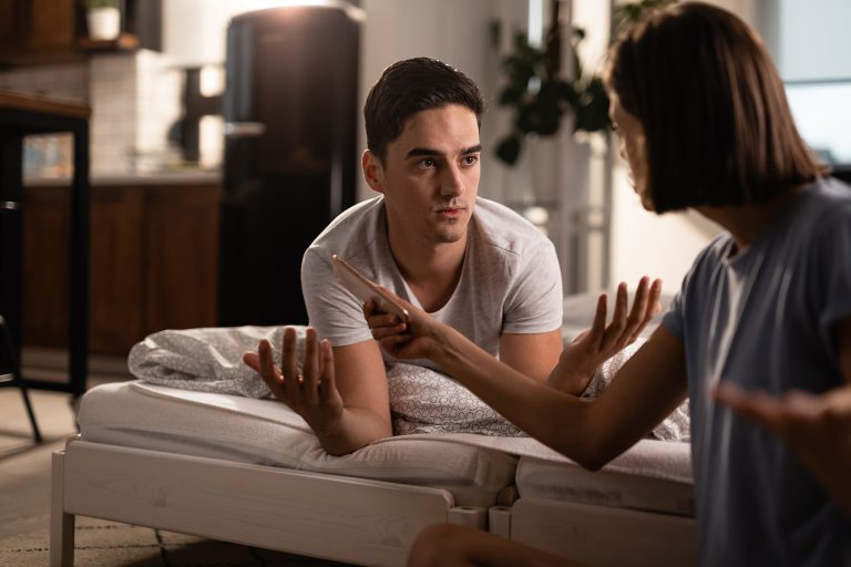 10 minciuni pe care le spun bărbaţii căsătoriţi. Nu te lăsa niciodată păcălită