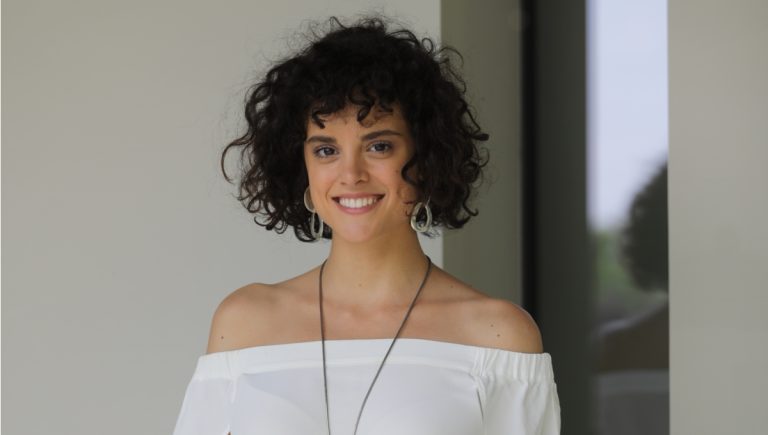 Diana Sar, dezvăluiri surprinzătoare despre viaţa ei amoroasă: „Dacă aş întâlni femeia cu care să am o relaţie, nu m-ar interesa de ce zice lumea” EXCLUSIV