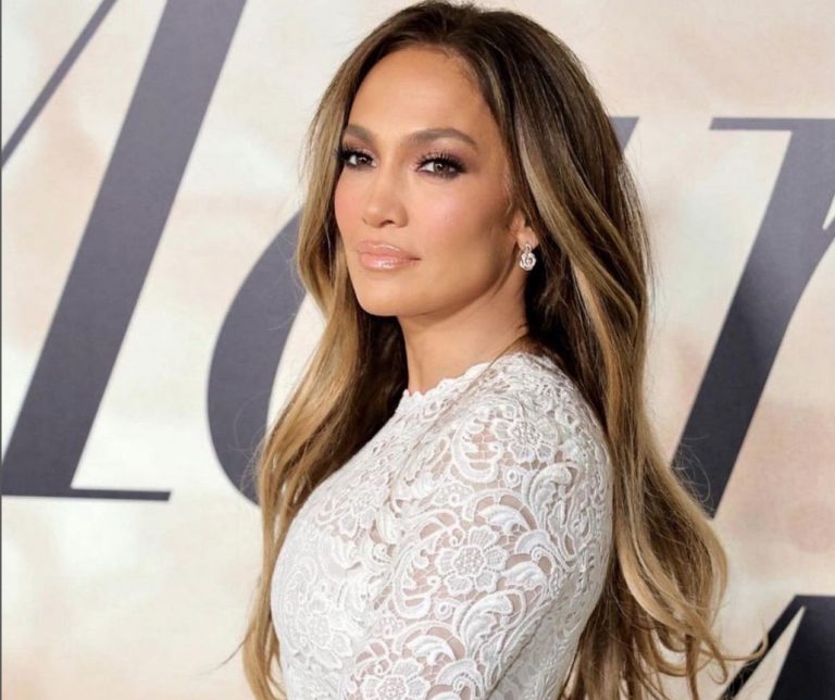 Cum arată inelul fabulos pe care Jennifer Lopez l-a primit de la Ben Affleck. Costă în jur de 10 milioane de dolari