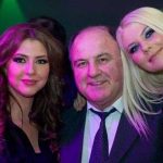 Adina cu sora si tatal ei