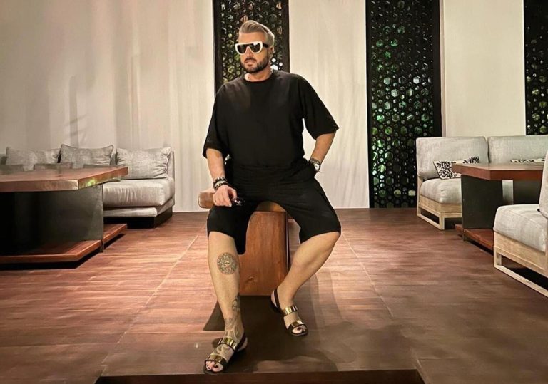 De ce îşi face Cătălin Botezatu unghiile negre. Designerul a dezvăluit că are acest obicei de la 19 ani