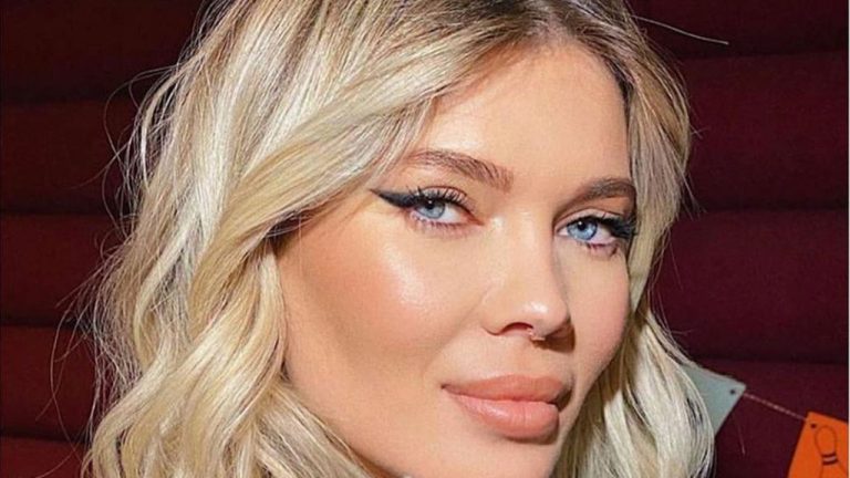 Gina Pistol este de nerecunoscut. Transformarea spectaculoasă prin care a trecut iubita lui Smiley