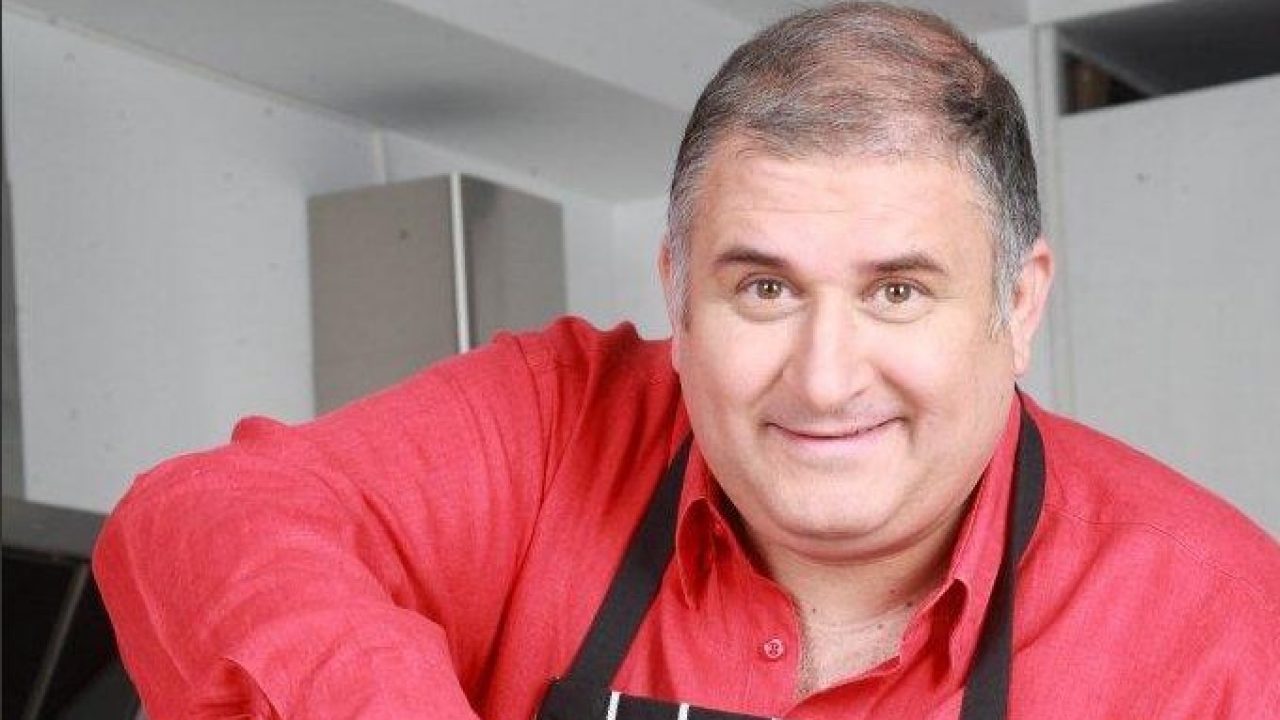 Maestrul bucatar Horia Virlan ne propune o reteta inedita de cozonac, pentru Paste