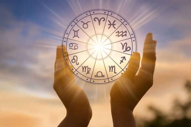Horoscop zilnic 13 aprilie 2022. Berbecii au o zi plină de realizări. Gemenii au planuri măreţe