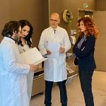 Mai tot timpul il petrece in spitalele din turcia