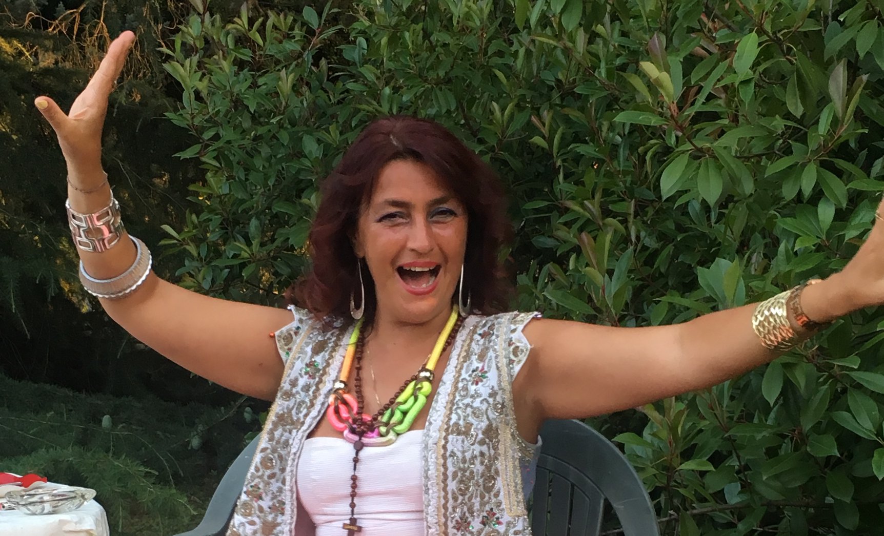 Rona Hartner revine cu fiica ei in tara, dupa 7 ani: ”Mi-e un dor de Romania ca la balamuc