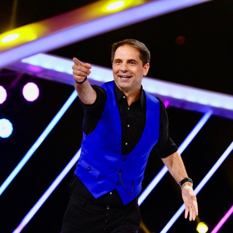 Dan Negru, despre secretul succesului său: „Nu m-am ascuns niciodată și recunosc că am mâncat mult usturoi în televiziune. Sunt ca tâlharul de pe cruce” EXCLUSIV