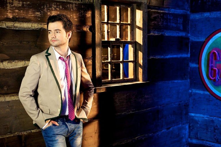 Laurenţiu Duţă, despre cadourile inedite pe care le primea de la admiratoare în timpul concertelor: „Nu aruncau cu lenjerie intimă” EXCLUSIV