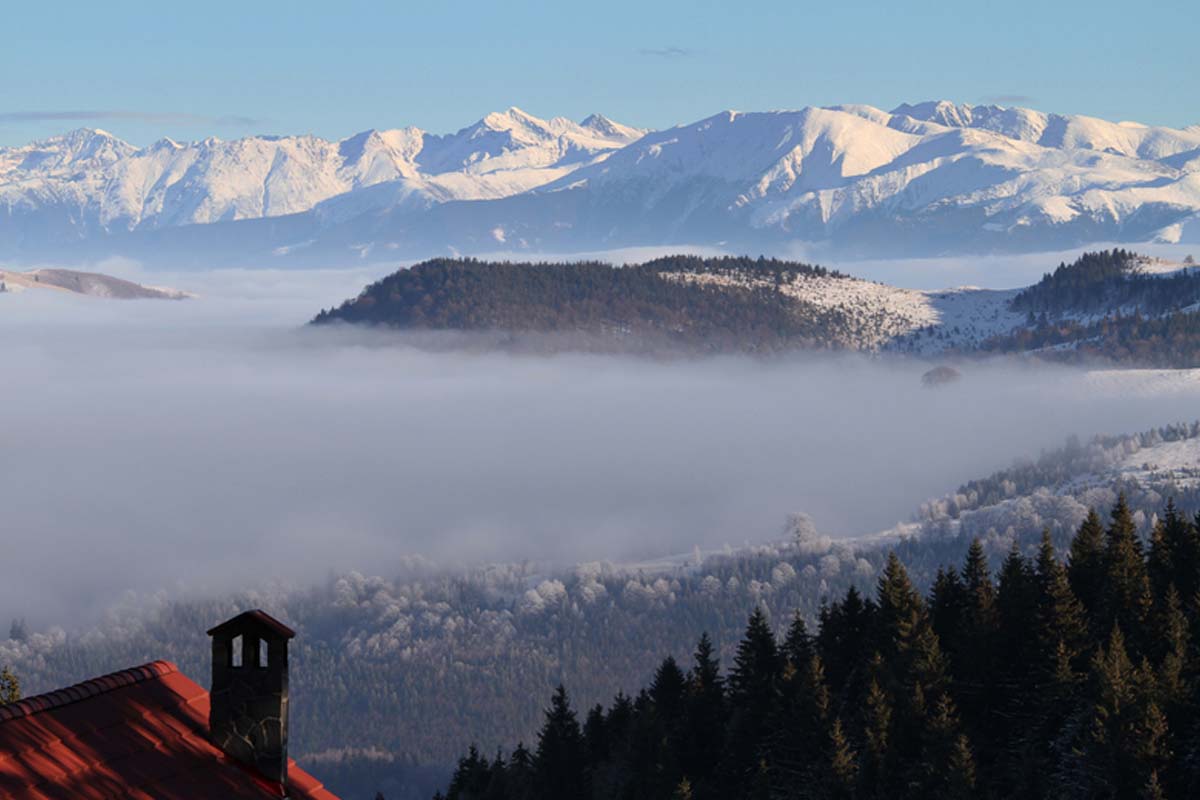 Locul spectaculos din România unde pământul atinge norii