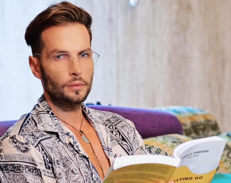 De ce nu se afişează Randi cu iubitele în public. Artistul a spus adevărul despre viaţa sa amoroasă EXCLUSIV