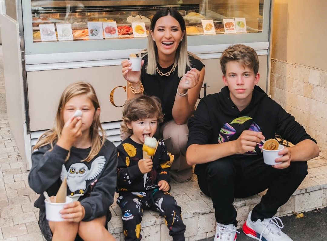 Ela Craciun, solutie minune! Cum il determina pe fiul ei adolescent sa aiba doar note de 9 si 10