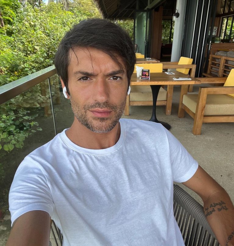 Din ce făcea bani Radu Vâlcan înainte să devină celebru. A mărturisit tot, fără nicio jenă