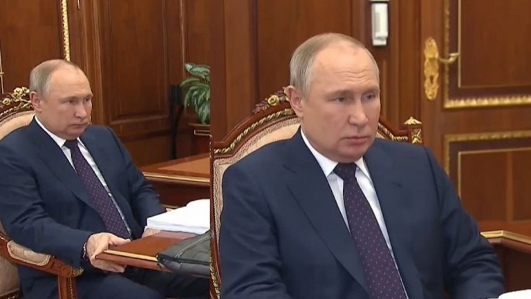 Vladimir Putin, o nouă apariție controversată. Abia a putut să vorbească în timpul unei întâlniri oficiale