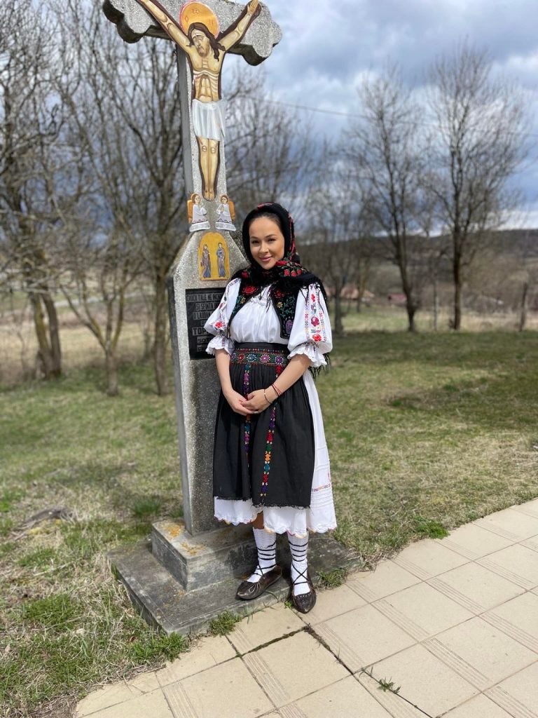 Vlăduţa Lupău, despre şocul pe care l-a avut în cabinetul medicului care îi monitoriza sarcina: “Mi-a luat şi o căruţă de bani”