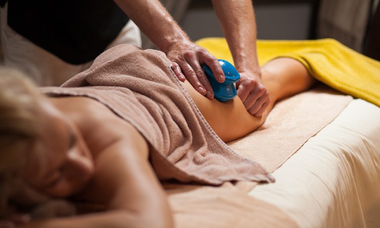 Masajul care te scapă de celulită. Cum trebuie realizat