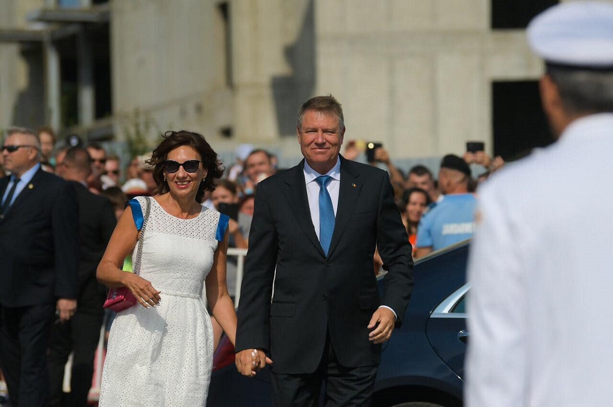 Ce rochie a purtat Carmen Iohannis la dineul regelui Spaniei