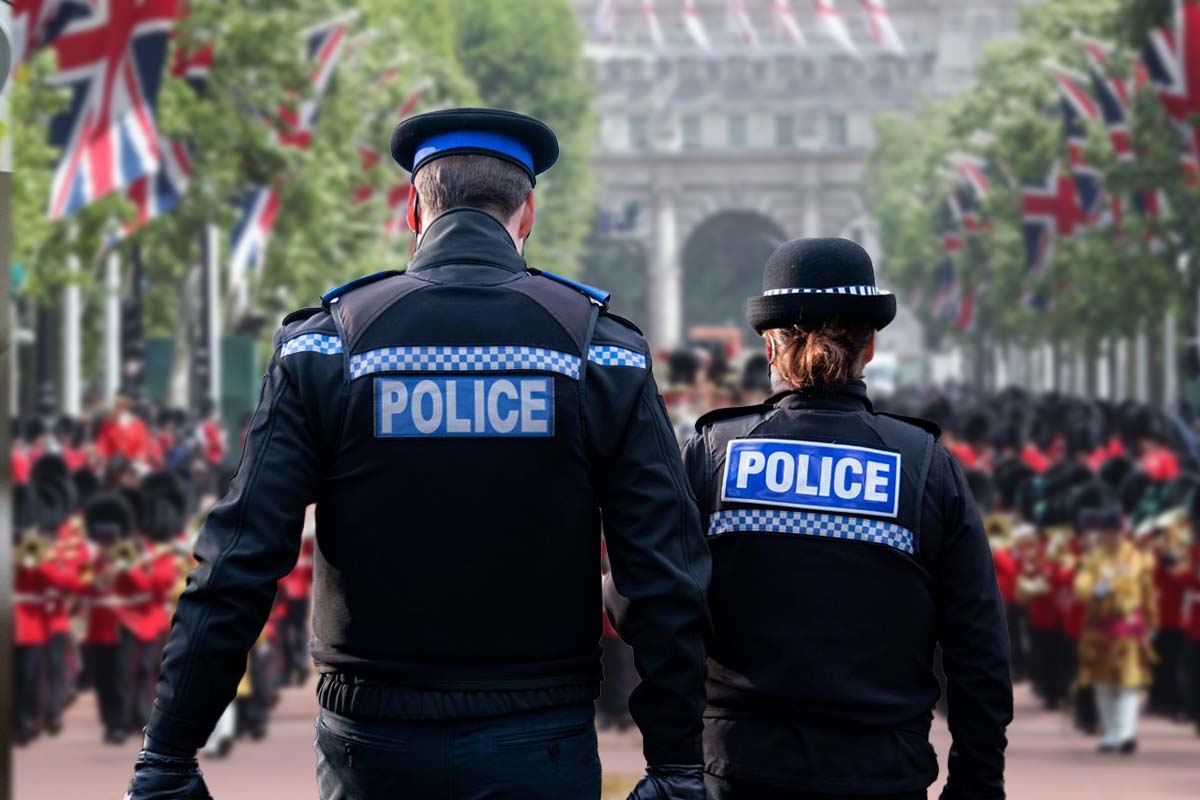 Protestatarii, în fața paradei la Jubileul de Platină