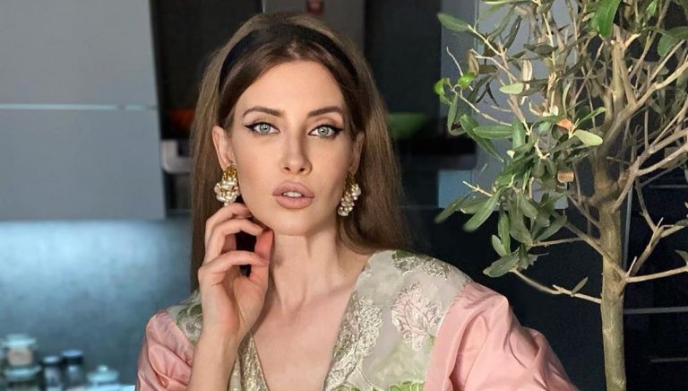 Răspunsul genial al Iuliei Albu când este întrebată dacă va îmbrăca din nou rochia de mireasă: „Quod erat demonstrandum” EXCLUSIV