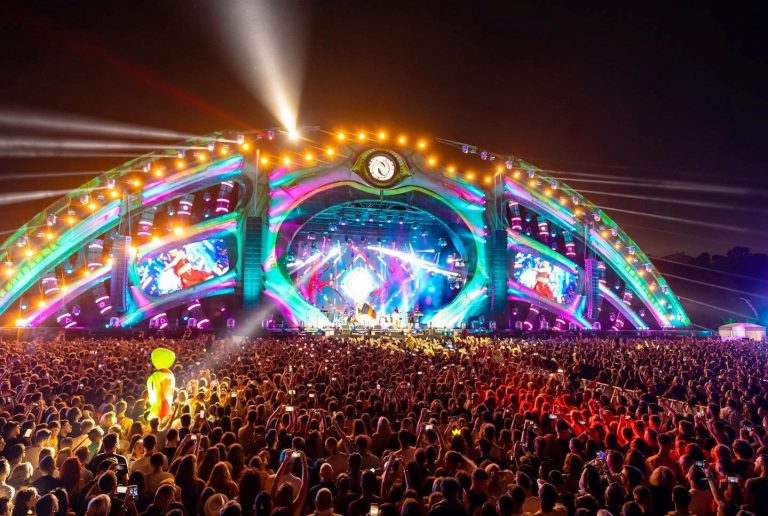 Reguli de acces și măsuri de siguranță pe plaja Neversea 2022. Lista cu obiectele interzise