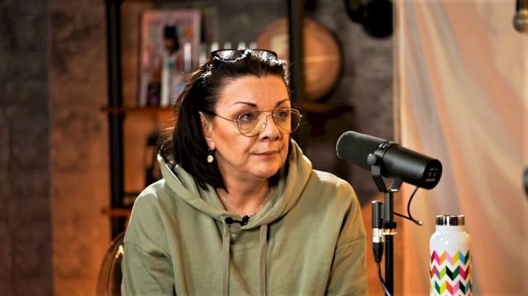 Ce salariu are Carmen Tănase: „Nu vreau să supraviețuiesc, eu vreau să trăiesc”