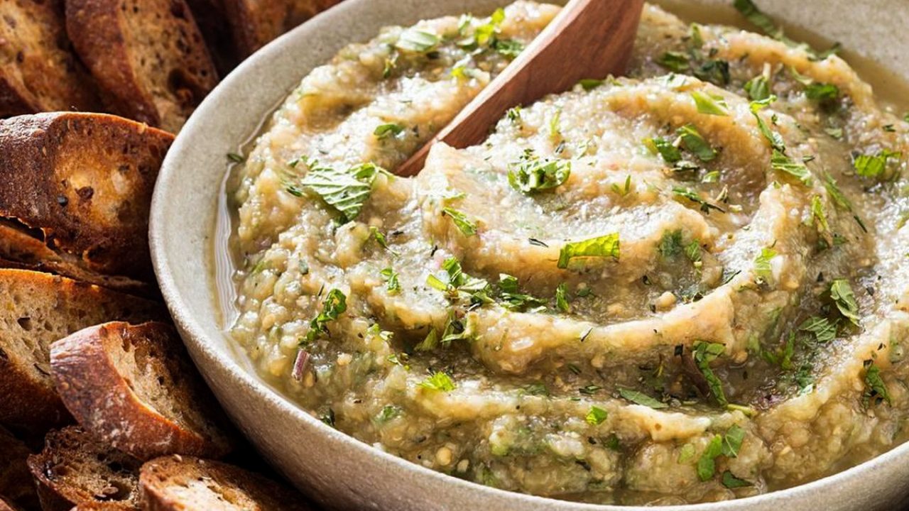 Cu ce se albește salata de vinete