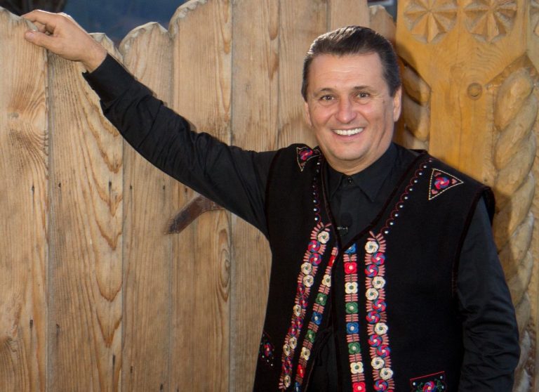 Cine este și cum arată soția lui Nea Mărin, de la Antena 1. Sunt împreună de 43 de ani. “I-am zis direct că vreau să mă căsătoresc cu ea”