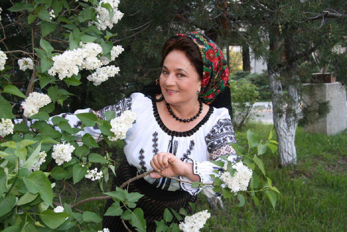 Laura Lavric este plină de energie, la 75 de ani