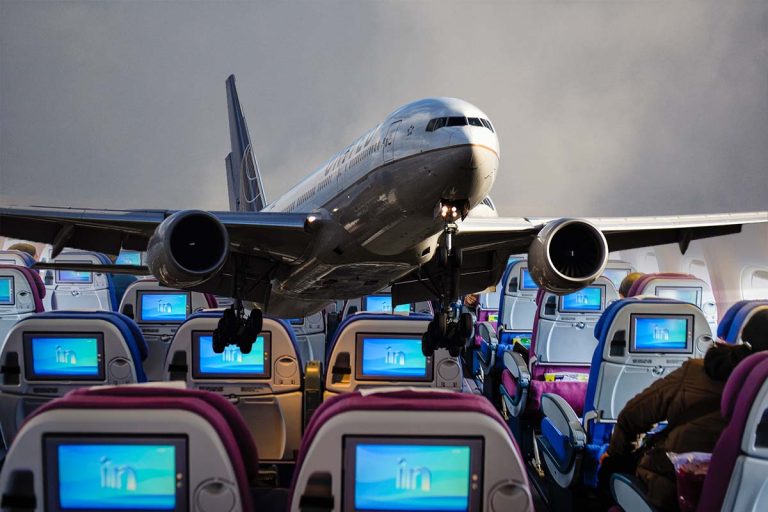 4 sfaturi pentru o vacanță sigură cu avionul. Zborurile de dimineață se anulează rar. Ce e bine să mai știi