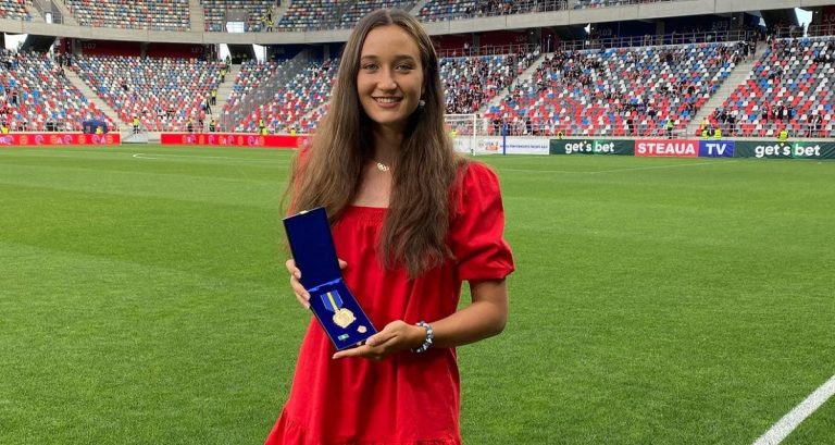 Simona Radiș nu este campioană doar la canotaj, ci și o elevă eminentă. „Sportul te disciplinează” EXCLUSIV