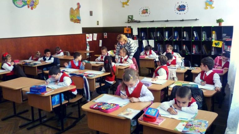 Când începe școala în 2022. Ce durată va avea noul an școlar, după ce s-a renunțat la semestre