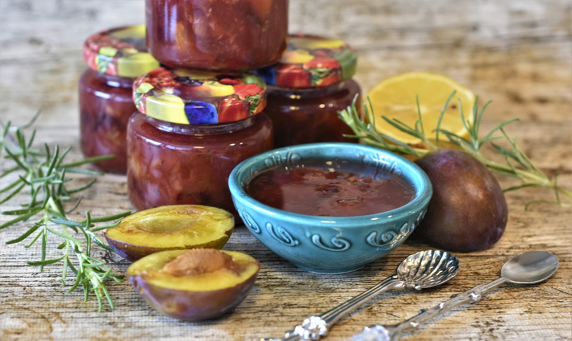 Cât trebuie fiartă dulceața de prune