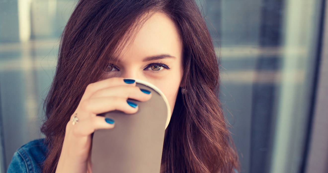 Cum devii o femeie seducătoare, chiar dacă ești timidă