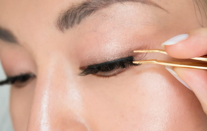 Cum se aplică genele bandă. Greșeli pe care trebuie să le evite orice femeie