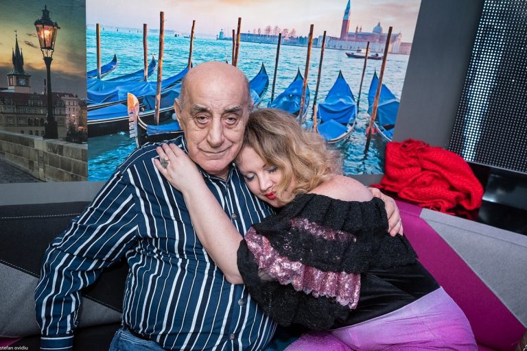 Viorel Lis a fost externat, după ce românii au sărit să-l ajute cu bani pentru tratament. Primele declarații ale Oanei Lis: ”Eu o să-i fiu aproape până la sfârșit” EXCLUSIV