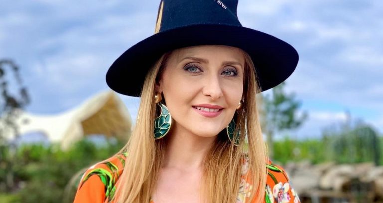 Cât cere Alina Sorescu să cânte la o nuntă! Vedeta și-a dublat tariful
