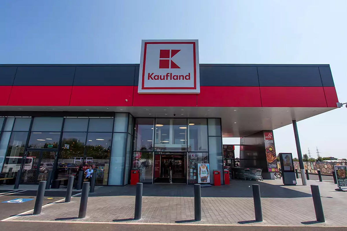 Ce program au magazinele de Sfânta Maria 2022